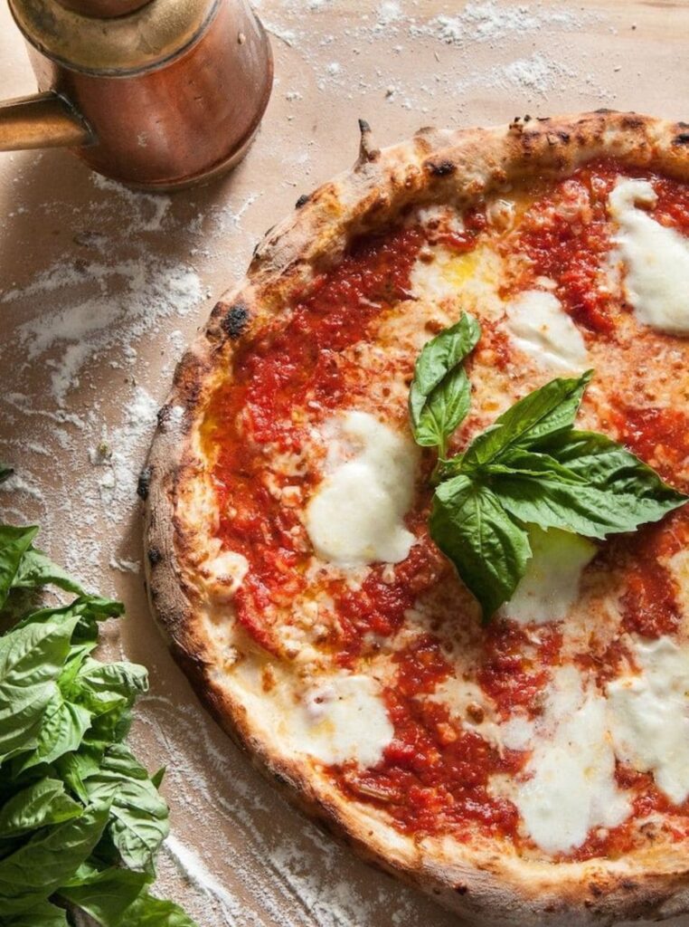 "Antipasti Pizza e Gelato cooking class by Alessandro Iovine in Roma Food Studio"